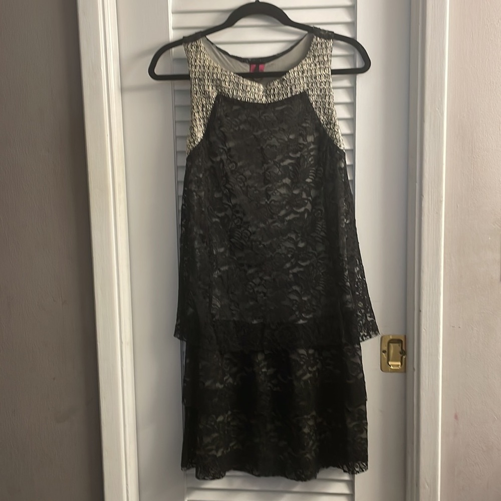 Save The Queen Made In Italy Size Smalllike New! Tiered Lace W/Accent Shoulder